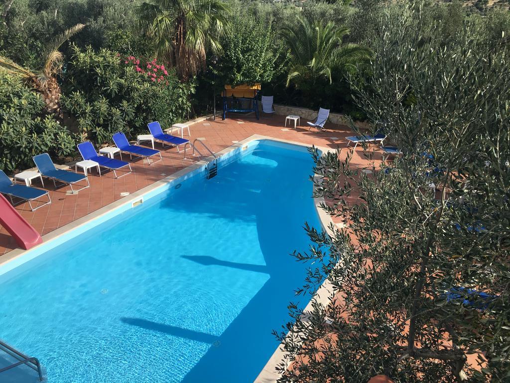 Villa Monica Appartamenti Vieste Exterior foto